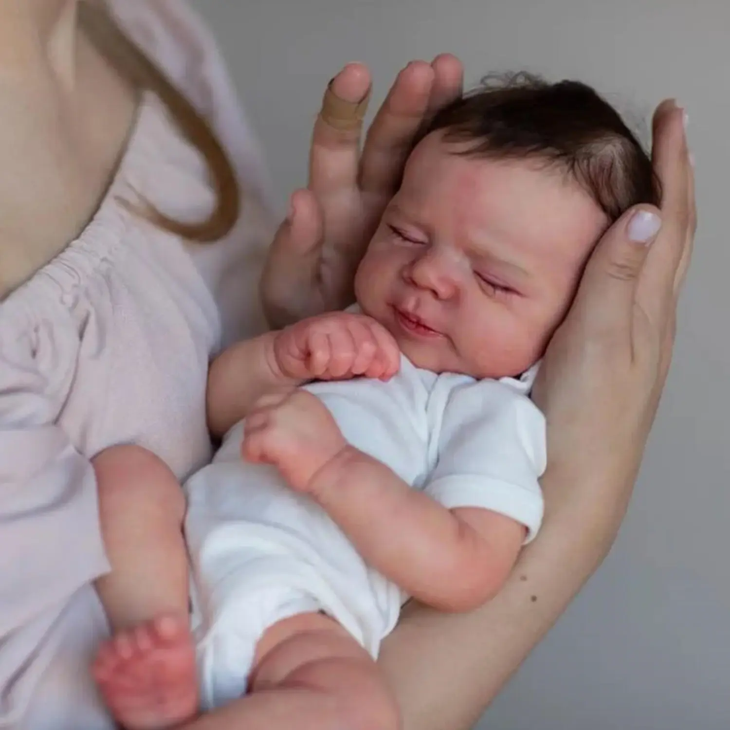 18-Inch Realistic Baby Doll - Lifelike Soft Body, 3D-Painted Skin, Hand-Rooted Hair, Visible Veins Sleeping Doll, Gift Boxed Toy for 4-6 Years, Collector’s Item (Birthday Present)