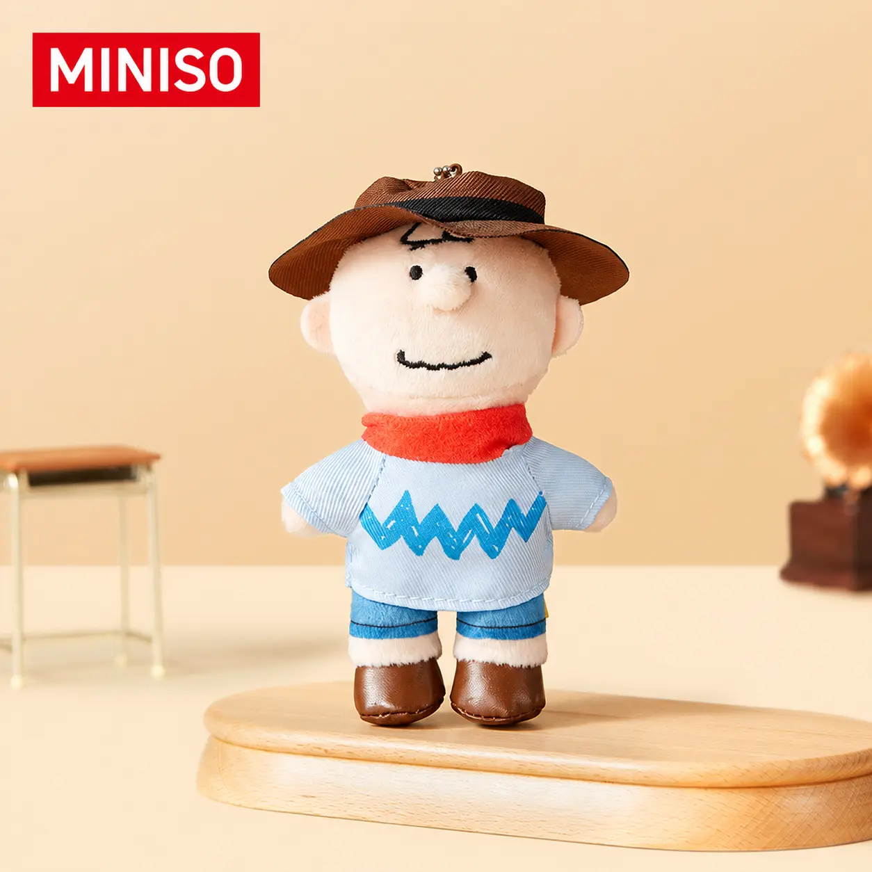 PEANUTS Cartoon Character Snoopy Cowboy Plush Keychain - Smooth Plush Fabric, Cowboy Hat Western Wear Pendant for Bags, Birthday Gift Ideas for Kids Favorites, Soft Texture，Back To School, Keychain Accessory, Cute, Mini