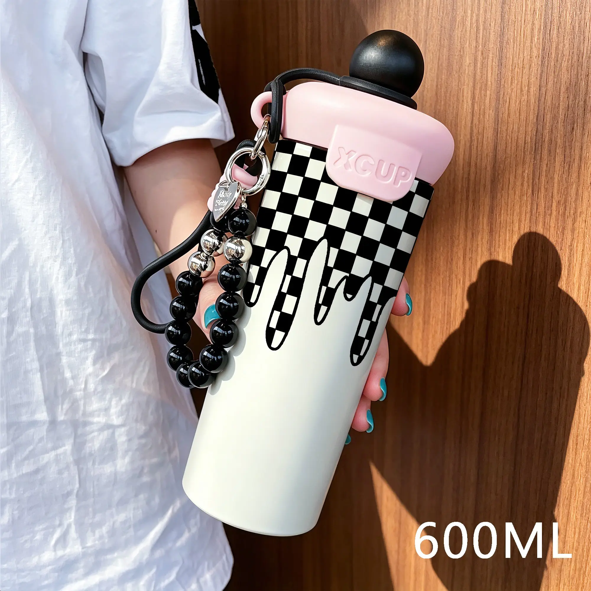 600ML Insulated Vacuum Stylish Tumbler with Beaded Bracelet, Chessboard Pattern Stainless Steel Cup, Leak-Proof Coffee Mug, Travel & Home Essential Drinkware, Flasks, Leakproof Tumbler, Insulated Tumblers