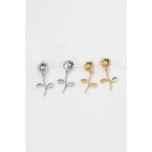 Lovoda Sunflower Dangle Earrings