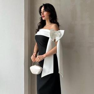 Women's Off-shoulder Bow Black And White Colorblock Elegant Cocktail Dress Sleeveless Mid-length Summer Glamorous Asian American Style