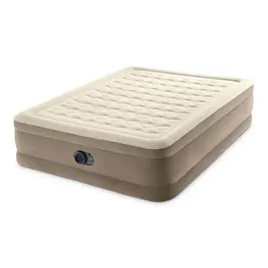 Intex Dura-Beam Deluxe Ultra Plush Air Mattress with Built-in Pump