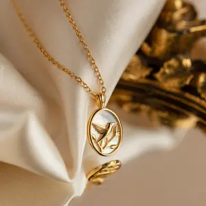 Pearl Hummingbird Necklace by Caitlyn Minimalist - Vintage Bird Pendant Necklace in Gold & Silver - Bird Lover Gift - Nature Jewelry - Mom Gift