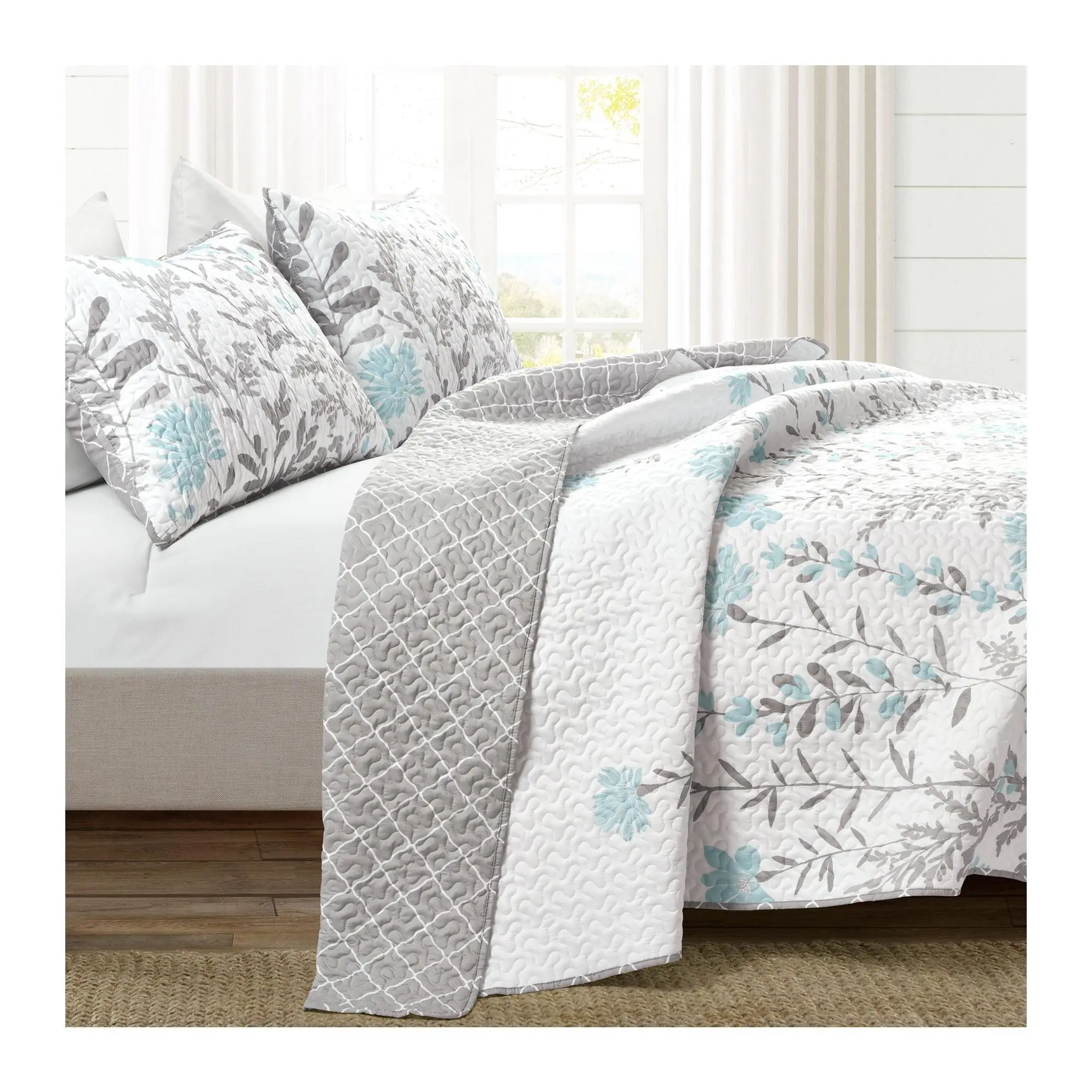 Lush Decor Aprile Reversible Quilt 3-Piece King Lush Decor Aprile Reversible Quilt 3-Piece King