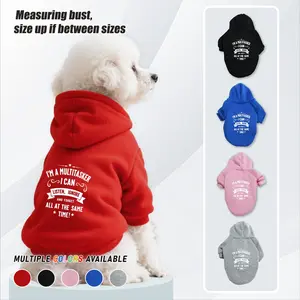 Pet dog sweatshirt, I'M A MULTITASKER letter print, minimalist style pet sweatshirt, suitable for small to medium-sized pet dogs.Dog winter clothes, pullover style, anti-shedding, suitable for family outings, available in sizes S-2XL, Poodle