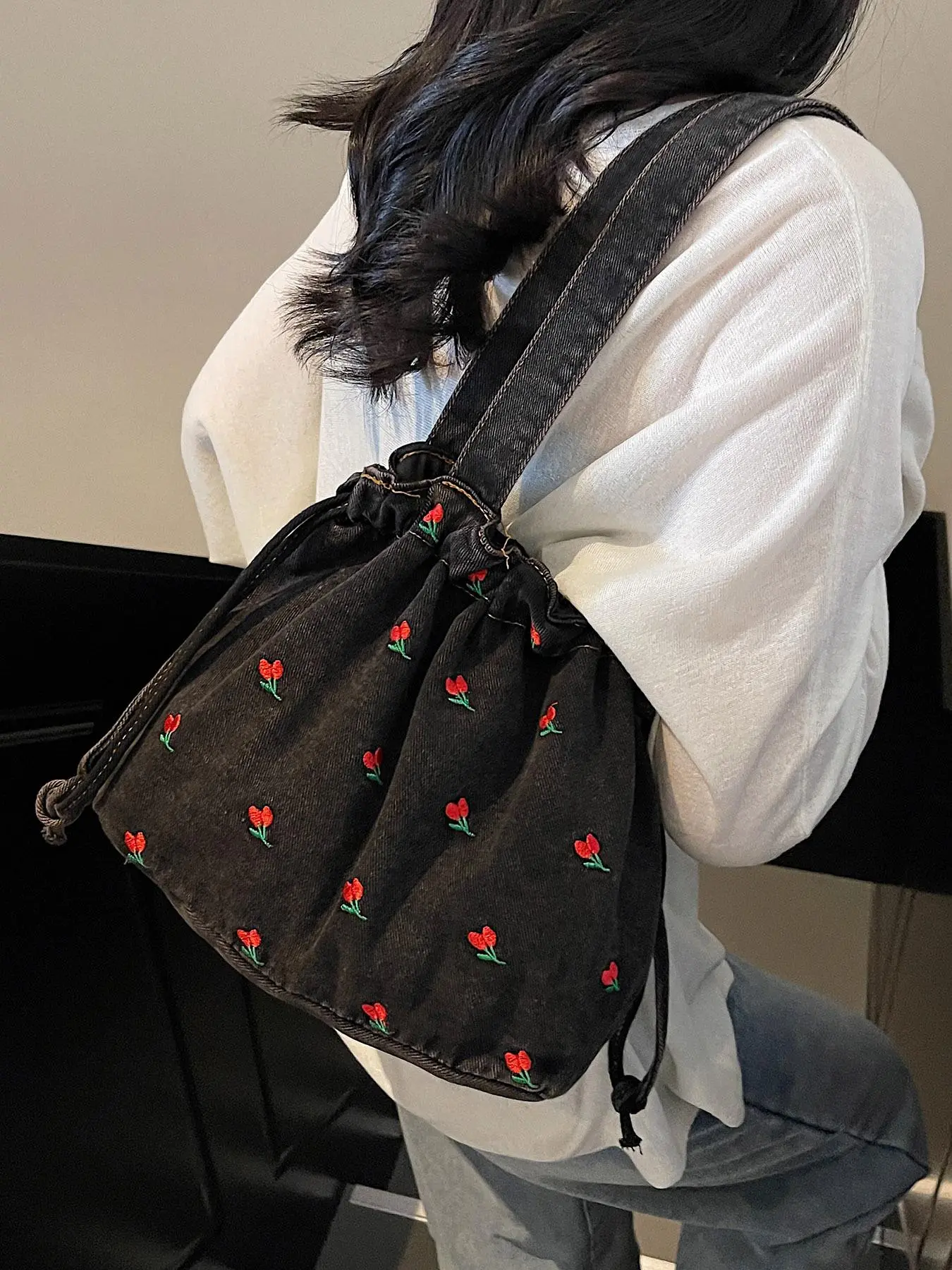 Solid color small flower plant pattern women's bag, women's crossbody shoulder bag, everyday crossbody bag, Cross body bags, suitable for daily commuting, shopping, Crossbody Purses