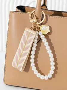 Personalized trendy stainless steel keychain, birthday celebration graduation blessing gift, stylish and simple design keychain pendant, can be hung on backpacks as a pendant or used as a personalized pendant for keychains