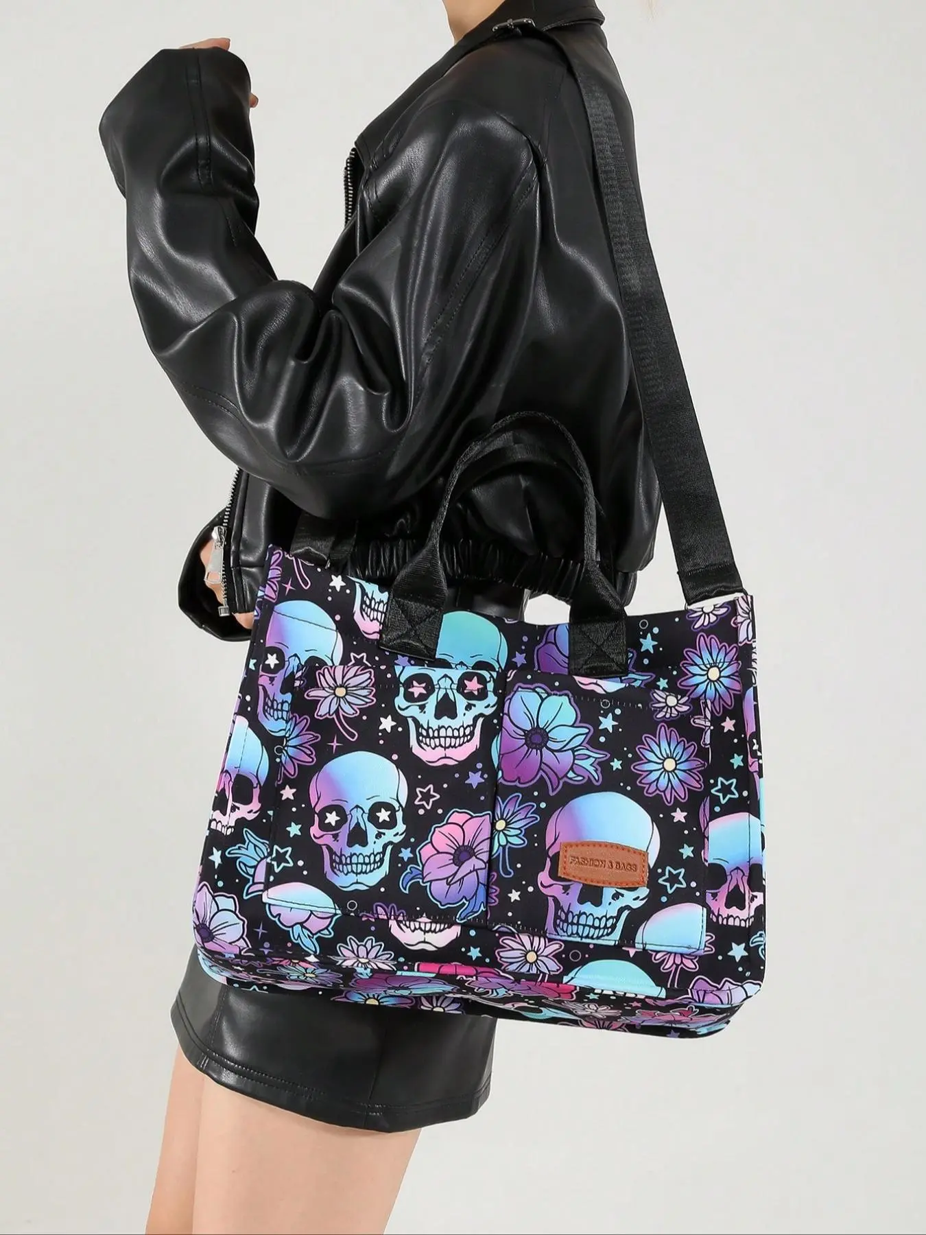 Fashionable, trendy, simple and personalized women's large capacity casual crossbody bag shoulder bag, lightweight and exquisite women's bag for Halloween, suitable for portable women's leisure bags for Halloween queuing parties.