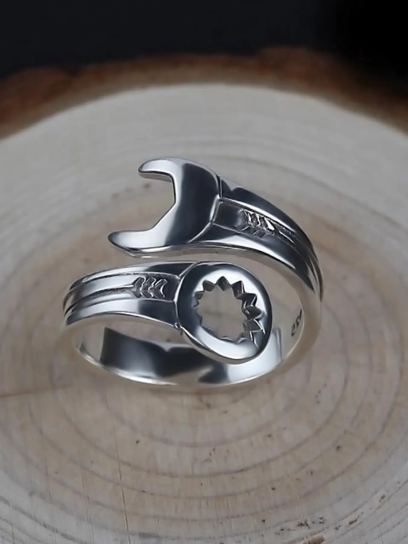 Industrial Style Wrench Shape Open Ring, Streetwear Jewelry, Unique Fashion Accessory, Trendy Unisex Band, Perfect for Daily Wear