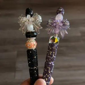 Rhinestone pen with focal