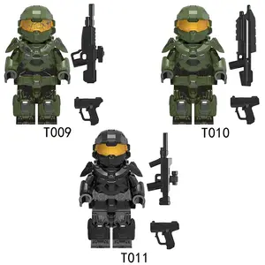 Master Chief Mini Figure Set – 3-Pack DIY Collectible Desk Display, a perfect collectible and desktop decoration for gamers.