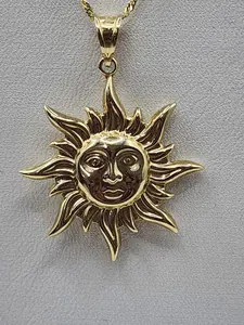 10k Elegant Sun Pendant