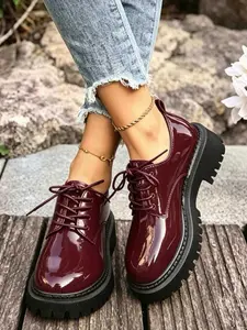 Vintage British Style Lace-Up Thick Sole Rubber Small Leather Shoes for Women, Oxford Shoes, Walking Shoes, Chunky Heel Heightening, Versatile Slimming Boots