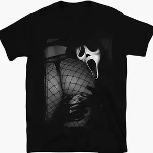 Vintage Ghost Face Horror Movie Graphic T-Shirt – Scream Inspired Scary Film Tee for Men & Women, 100% Cotton Soft Breathable Casual Streetwear Top, Relaxed Fit Short Sleeve Graphic Tee, Spooky Season Halloween Shirt, Horror Fan Gift