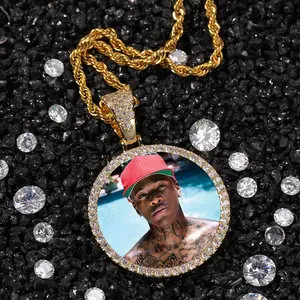 Picture Necklace Personalized Photo for Men Women Customized Pendant Memory Medallion Angel Wings Pendant 18k Gold CZ Pendant with Chain Hip Hop Jewellery Gift Box Bag Ornaments