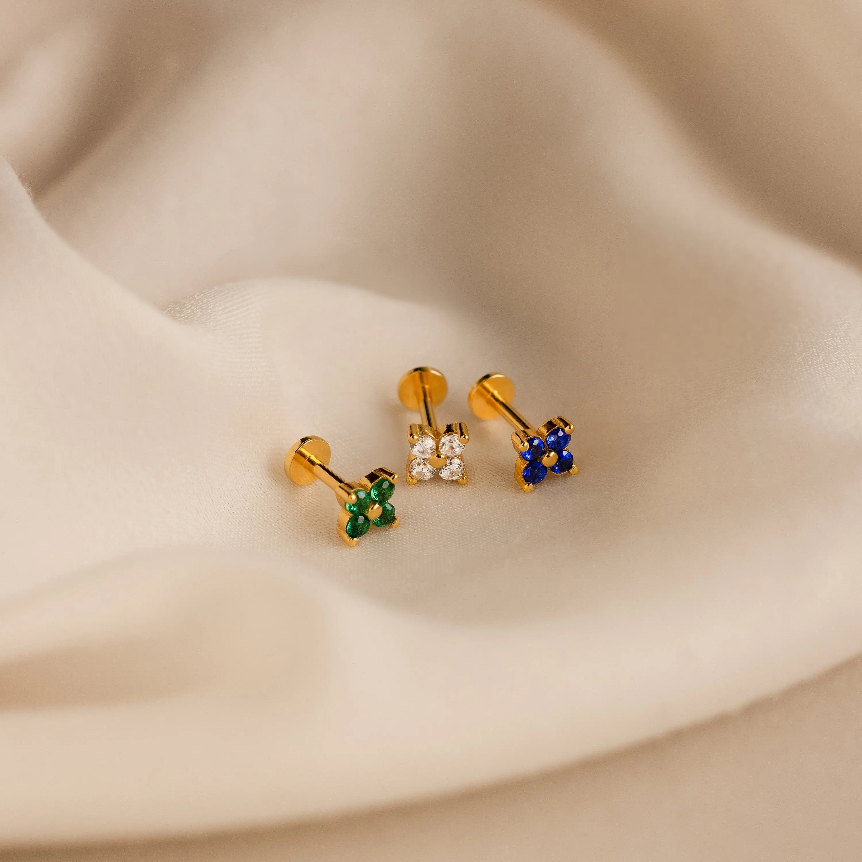 Flower Flat Back Studs Set by Caitlyn Minimalist - Set of 3: Sapphire, Diamond & Emerald Flat Back Earrings - Cartilage Earrings - Gift For Her
