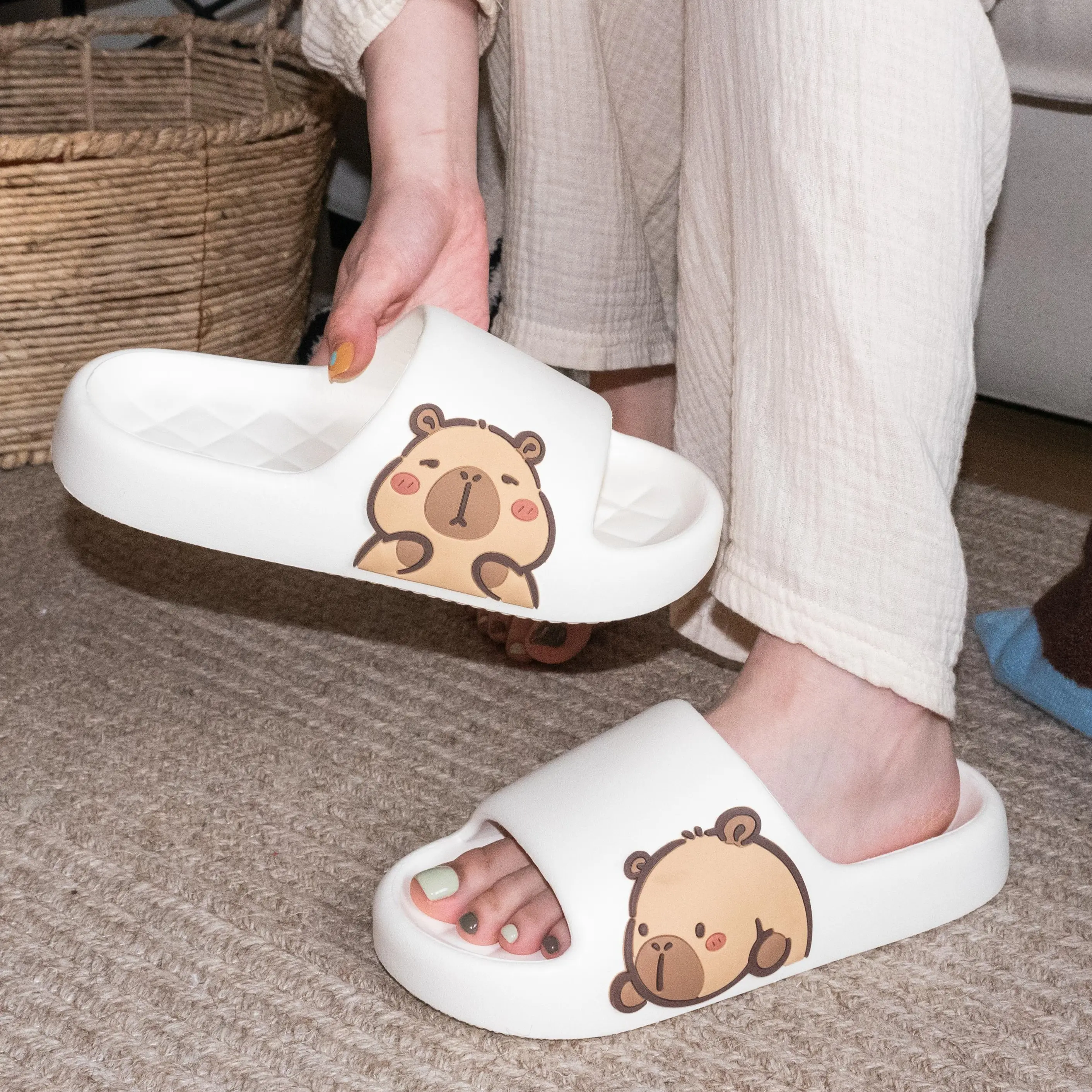 XIXITIAO Cute Capybara Slippers for Women - EVA Soft Women's Shoes, Flipflop Slide Sandals, Gym Indoor Outdoor Casual Walking Footwear,back to school,back to school haul
