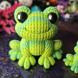 Knitted frog 3d printed Figurine bag charm keychain home decor