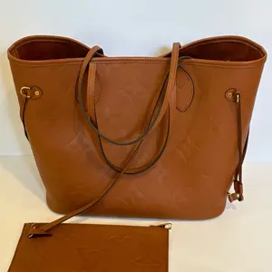 Pre-owned Louis Vuitton leather tote Neverfull MM