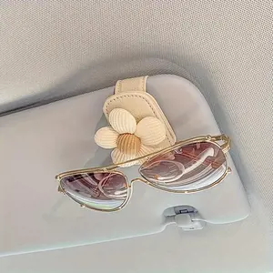 Flower Design Magnetic Glasses Clip, Car Sunshade Holder, Ticket Holder, Exquisite and Compact, Easy Installation, for Women Car Accessories, Car Interior Accessories Girls, Car Trunk Organizer, Car Storage Organizers