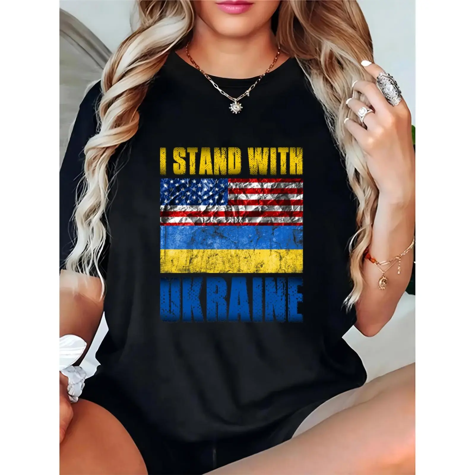 Women's "I Stand With Ukraine" T - Shirt with US & Ukraine Flag Graphic, Casual Supportive Tee for Ukraine Advocacy, Daily Wear & Events