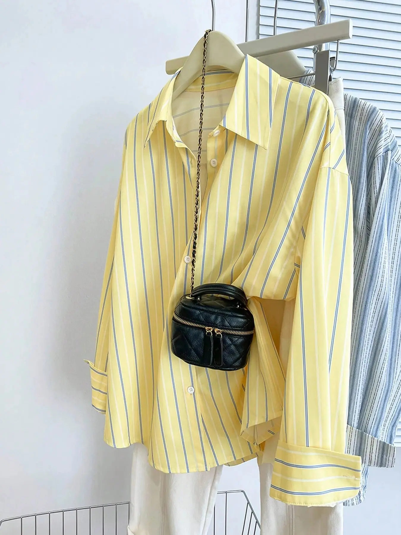 Women's Casual Buttons Collared Oversized Striped Print Button-Up Long Sleeve Blouse Shirt