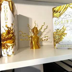 Inspired The Plated Prisoner Series “Auren” Bookshelf Decor