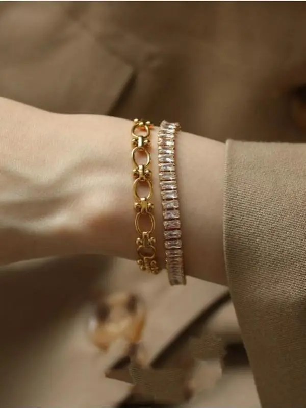 Simple zircon bracelet Gold Tone / Silver Tone