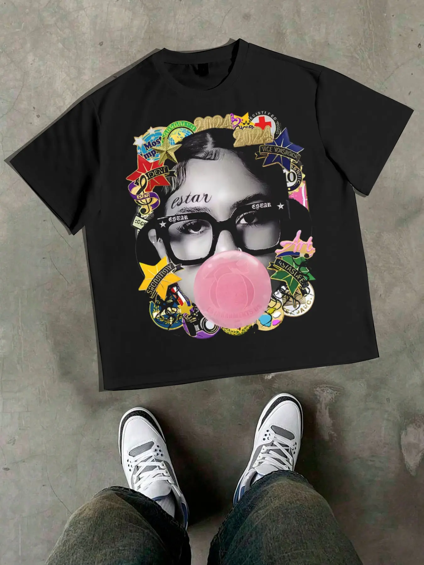 1 PCS "Estar 2024" Bubblegum Collage Graphic Print, Y2K Grunge Streetwear, 100% Cotton Breathable Unisex Tee, Ideal for Daily Wear & Urban Fashion Fans