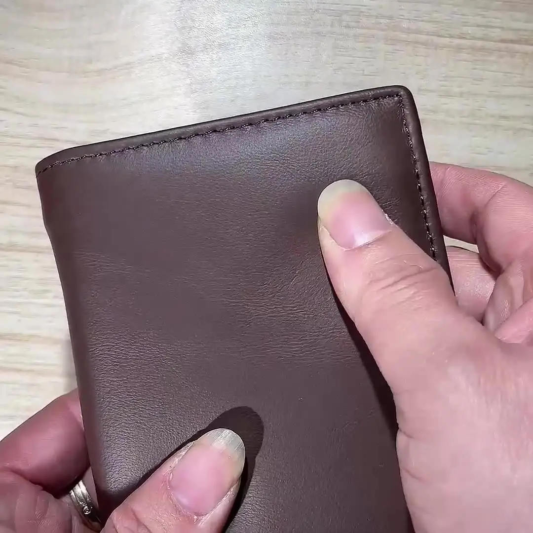 Preppy Cowhide Leather Bifold Wallet for Men - Slim Minimalist Front Pocket Design with RFID Blocking, Zip Flap & Multiple Card Slots