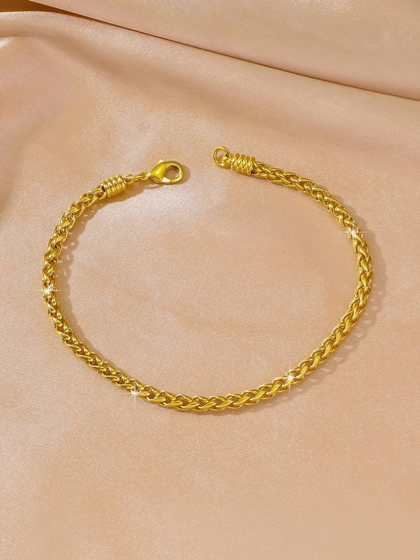 Simple style snake bone bracelet, tennis bracelet, Hand chain bracelet, Fashion Bracelets, Jewelry Bracelets, Beautiful bracelets, copper plated with 24K gold, suitable for daily wear, parties, birthday gifts, Valentine's Day gifts, Twisted bracelet