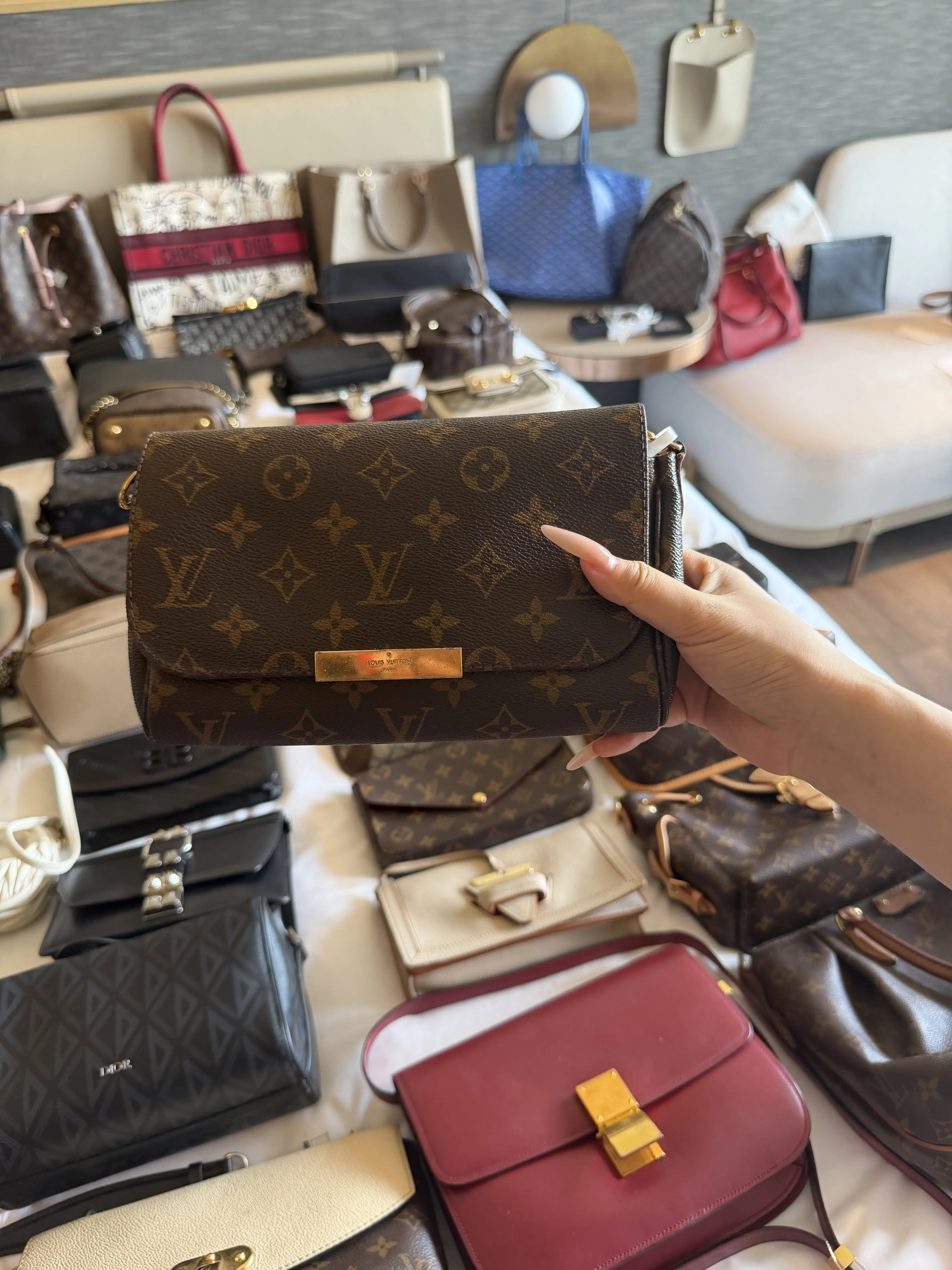 Pre-owned Louis Vuitton Bz Favorite PM Monogram Crossbody Bag