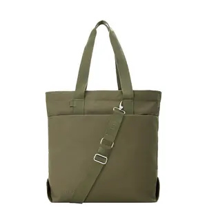 BEIS The Utility Tote in Olive