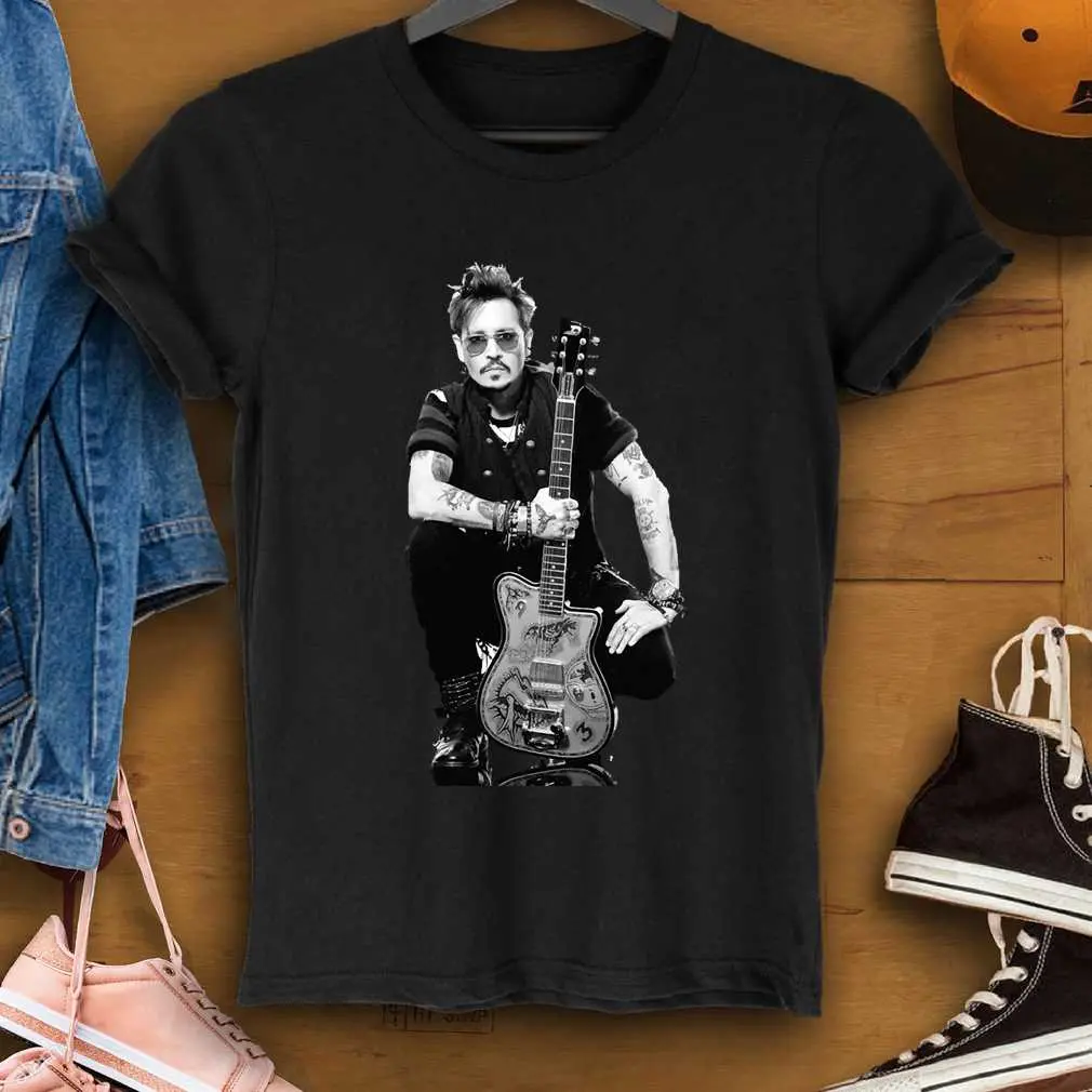 Johnny Depp Essential T-Shirt Johnny Depp Essential T-Shirt