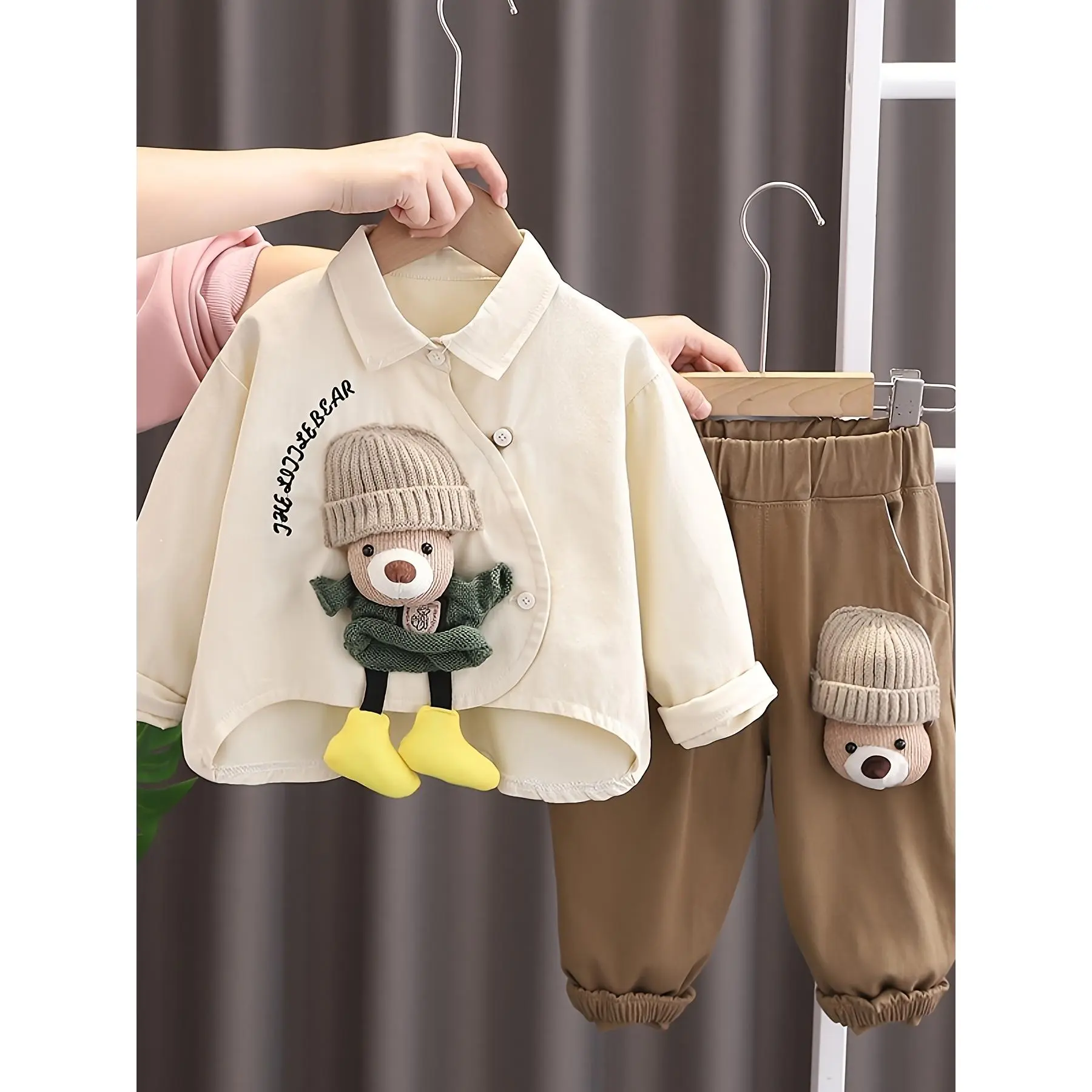 Boys' Spring And Autumn 2024 New Handsome Clothing Winter 1 to 4-Year-Old Bear Shirt Suit Two-Piece Set, for Outdoor