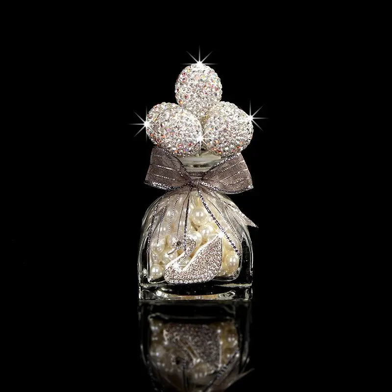 Swan Perfume Bottle Ornament, Rhinestone Pearl Car Air Freshener, Creative Car Interior Decoration, Car Interior Accessories, High Aesthetic Car Fragrance Gift for Women