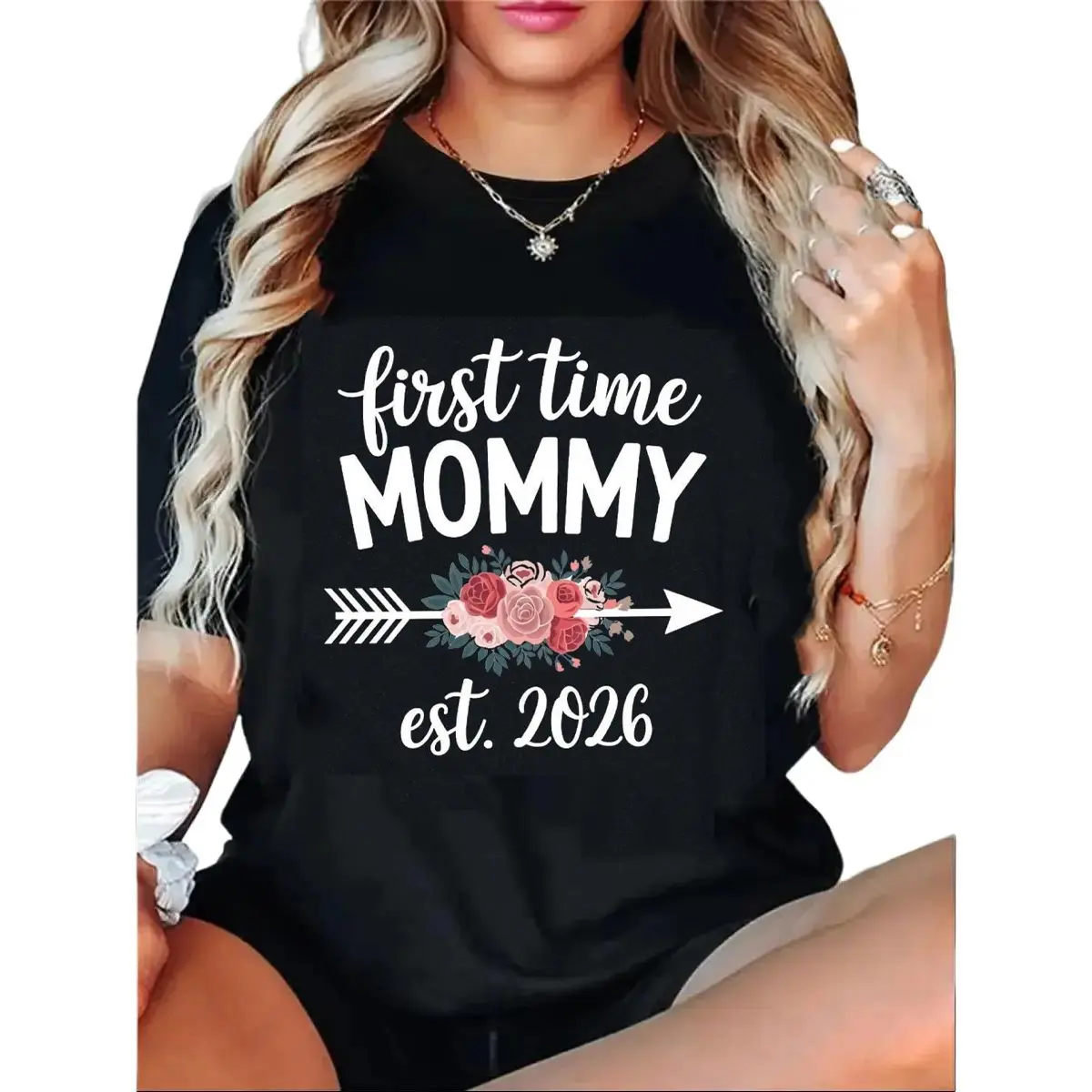 Women'S First Time Mom 2026 Pregnancy Announcement T-Shirt - 100% Cotton, Funny Gift For Expecting Mothers, Featuring Floral And Footprint Designs, Casual Crew Neck Top For Maternity Photos And Daily Wear, Comfortable Style For All Seasons Fit Elegant