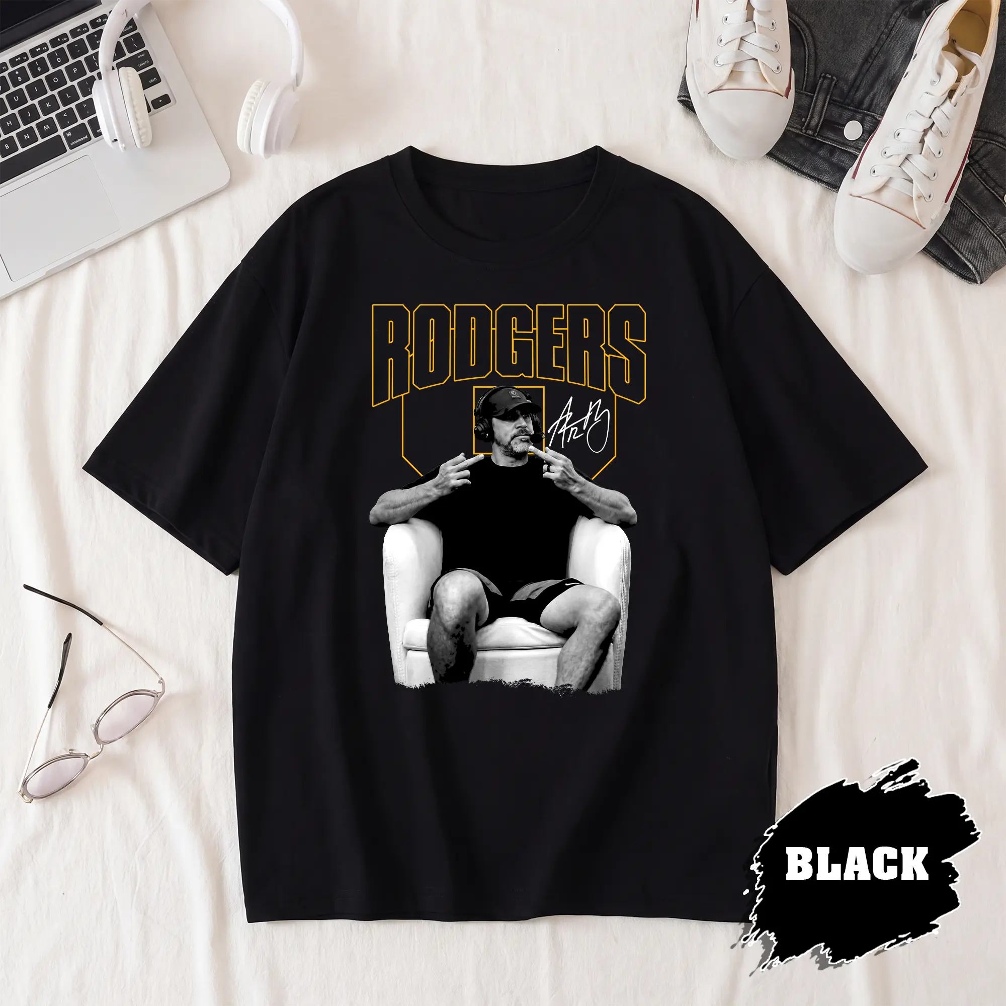 Aaron Rodgers Middle Finger T-Shirt, Sweatshirt, Hoodie
