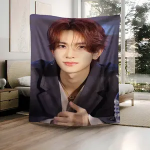 1Pc HEESEUNG Graphic Printed Flannel Throw Blanket - 100 Polyester, Soft Sofa, Chair and Sofa Cover, Large Size Living Room, Bedroom, Picnic Decoration, Multi-Purpose Blanket, Unique and Gift