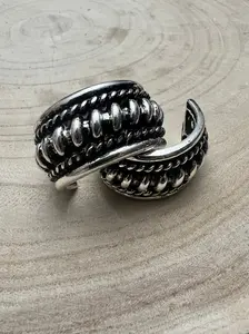 Large Western Twisted Wire Fashion Silver Hoop Earring