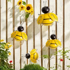 4pcs Metal Bee Decorative Iron Art Garden Fence Decoration, 3D Iron Sculpture Ornament, Garden Sculptures Statues, Garden Accessories for Lawn Courtyard Bedroom Wall Decor Outdoor Home Decor