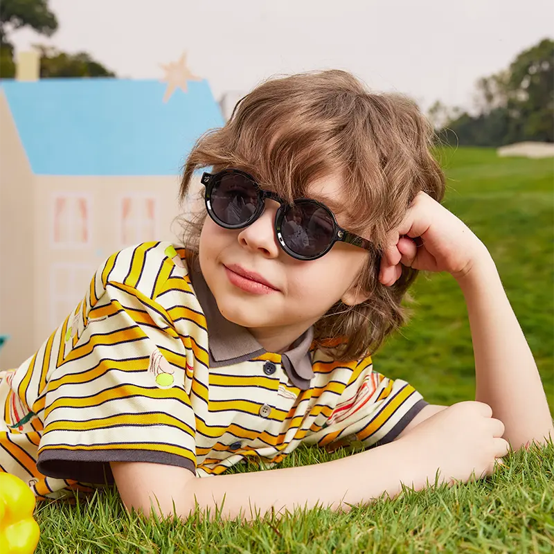 KIGO Kids Polarized Sunglasses for 0-6 Yrs, Minimalist Flexible TPEE Eyewear, UV400 (Blocks 99.9% UVA/UVB Rays), BPA-Free, Bite-Resistant, Anti-Slip Temp, Comfortable Lightweight, Foldable Portable Casual, Beach Days Use