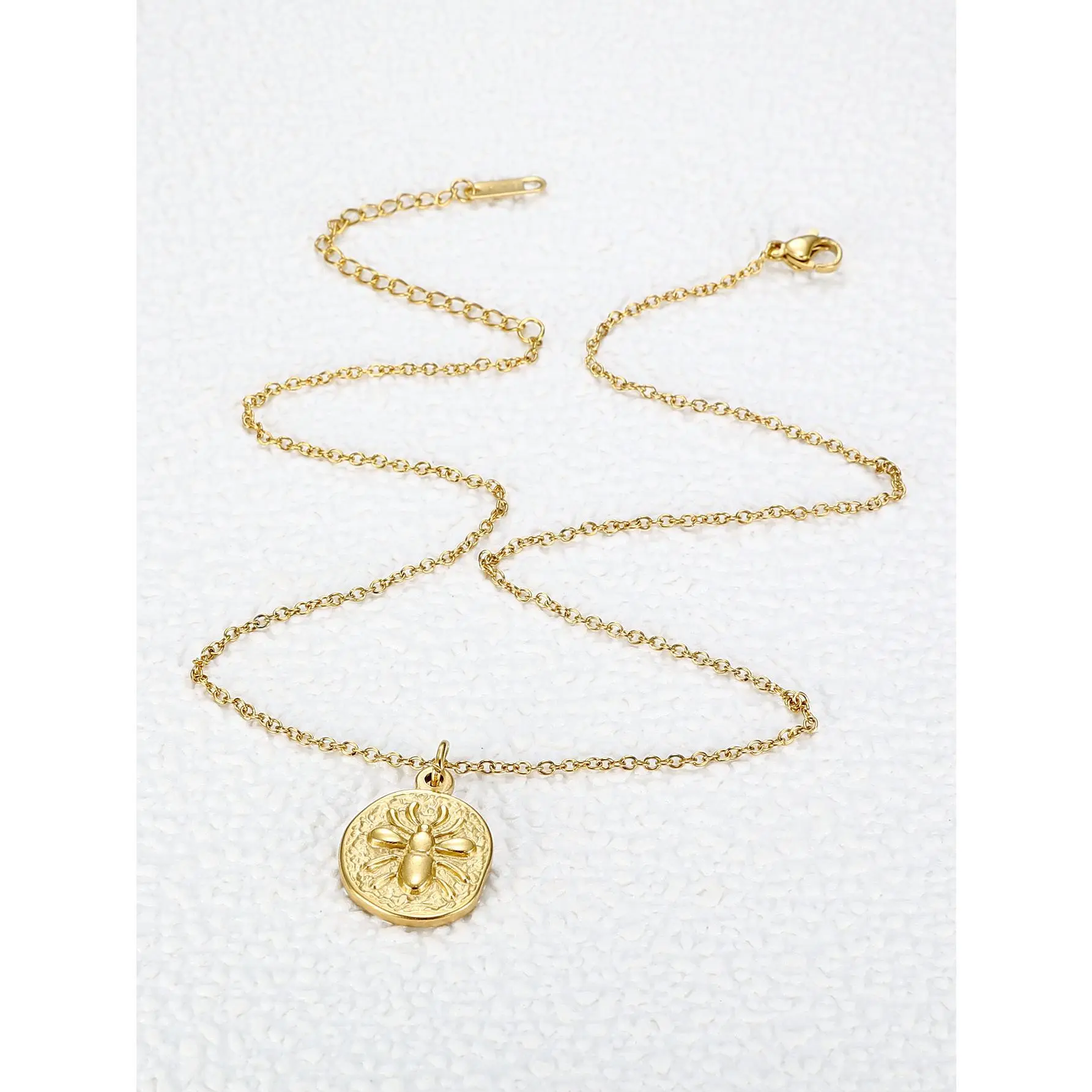 Women's Vintage Embossed Beetle Pendant Necklace, Edgy Geometric Jewelry for Casual Party and Daily Wear, Beetle Motif, Stainless Steel, Unisex