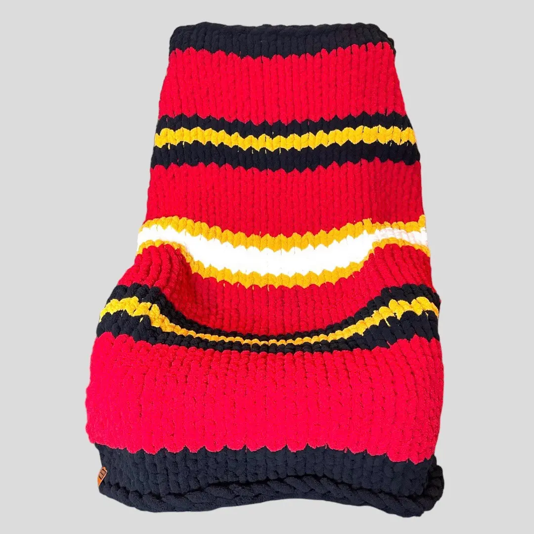 QNA Chunkyknit Chiefs Hawks Chenille Throw