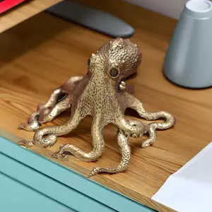 Octopus Shaped Brass Ornament, Modern Desktop Decoration, Solid Copper Animal Statue for Home Office Desk, Home Decor Supplies, Decorative Sculptures