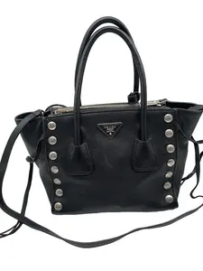 Pre-owned PRADA Black Leather Studded Tote with Crossbody Strap/ee05120523/0523
