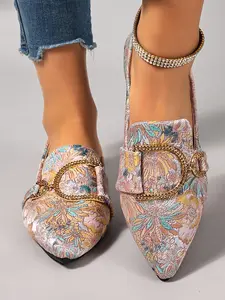 Women's New Floral Embroidered Flat Shoes, Rhinestone Decor, Pointed Toe, Low Heel, Comfortable, Anti-Slip, Durable, Casual All-Season Footwear, Casual Summer Shoes, Everyday Wear Footwear