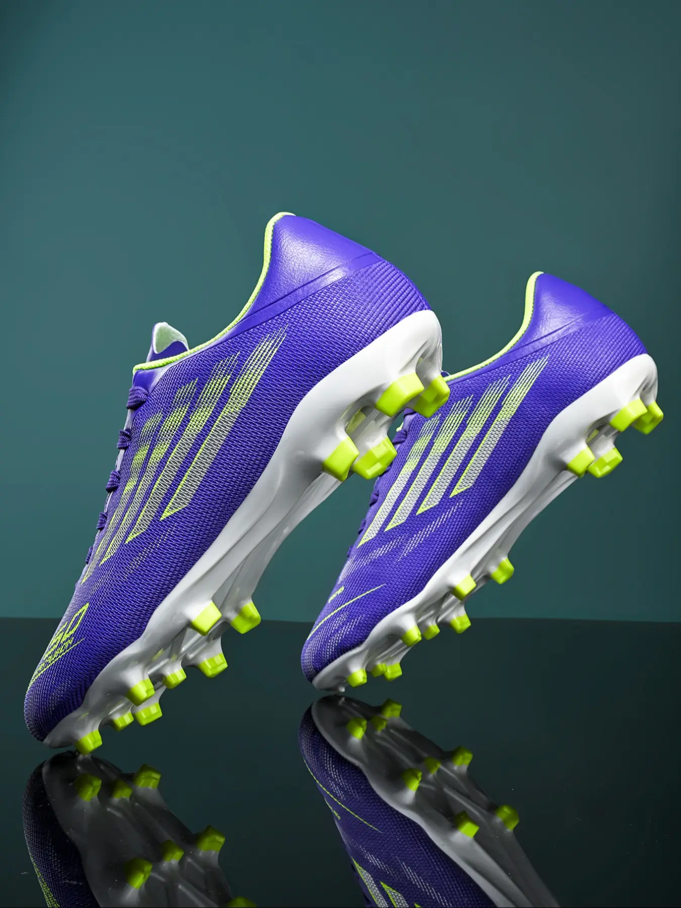 Unisex's Ombre Pink High Top Football Shoes, Breathable Comfortable Football Cleats, Soccer Cleats, Football Training Shoes, Football Boots for All Seasons