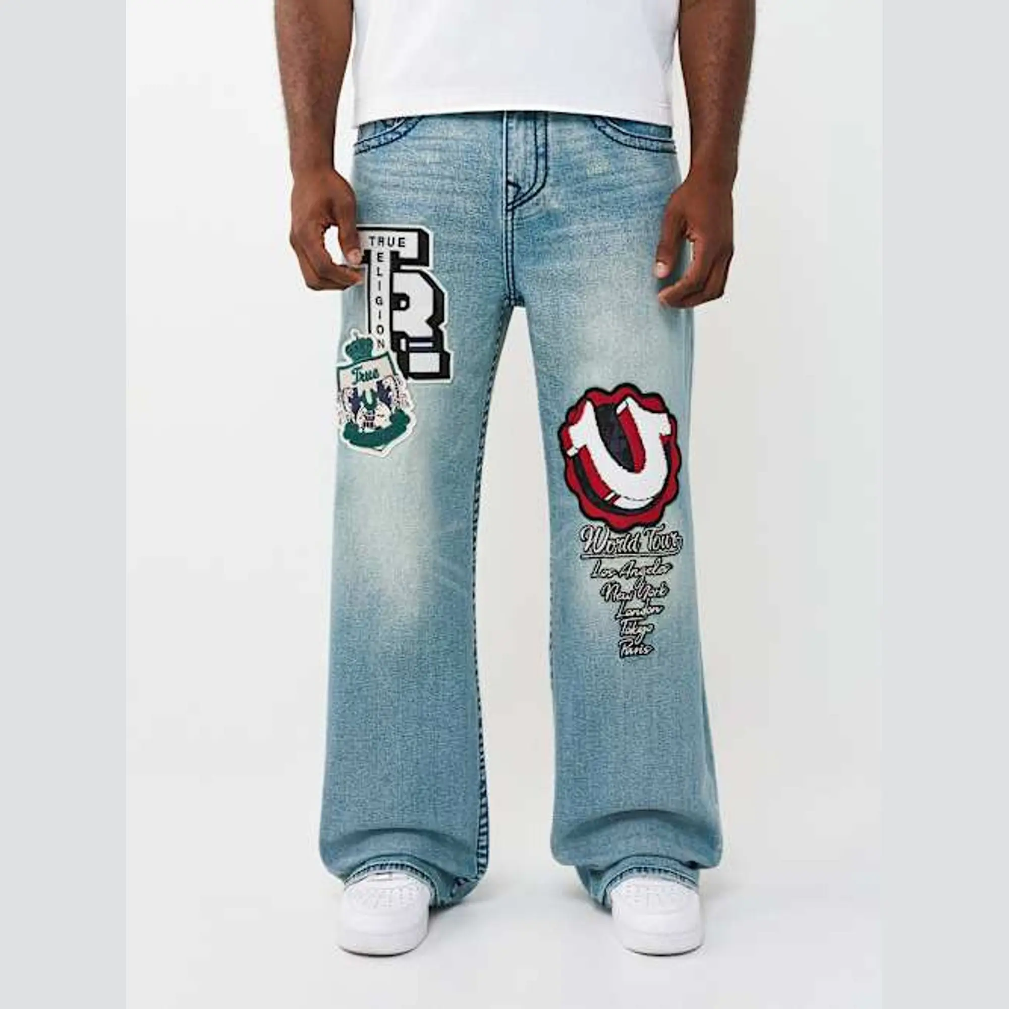 True Religion Men's Vinny Varsity Patch Big T Ultra Loose Jean (34in) - Menswear Bottoms with Pockets, Jacket-Matching Design