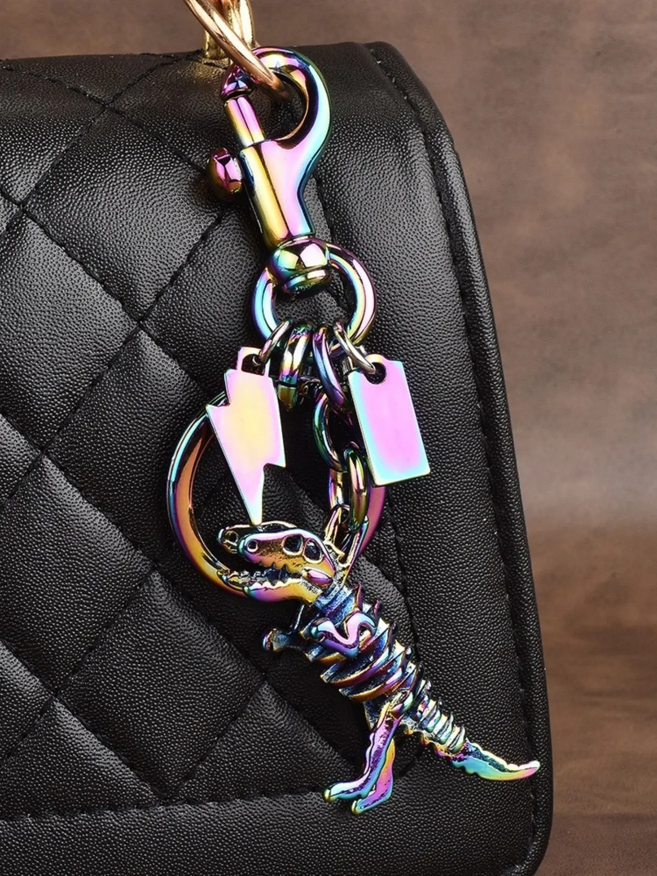 Cool Dinosaur Skeleton Bag Charm, Bag Accessories, Purse Accessories, Purse Charms, Charms for Bags, Vintage Color-Plated Metal Pendant + Lightning Keychain, Lobster Clasp, Perfect Gift for Graduation, Halloween, Birthday